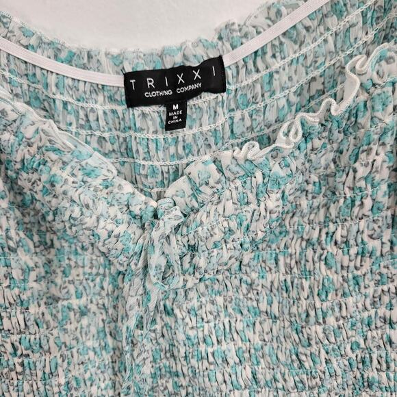 Trixxi Smocked Babydoll Floral Mini Dress Size Medium Short Sleeve Off-Shoulder - Picture 6 of 7
